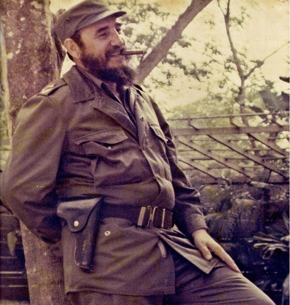 Fidel Castro entre los tabacaleros